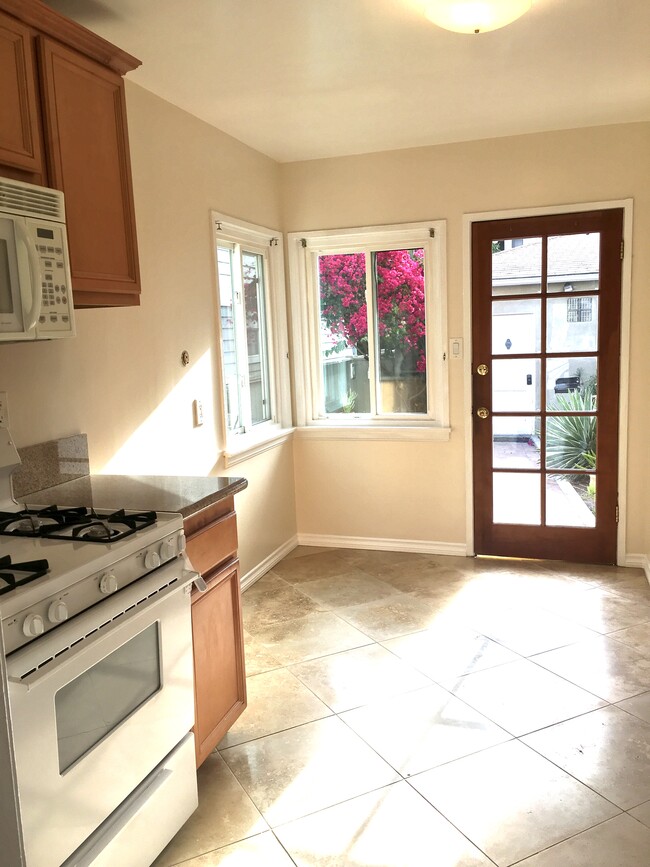 Foto del edificio - 1415 Bonnie Brae St