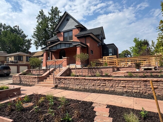 house view from street - 2635 W 33rd Ave