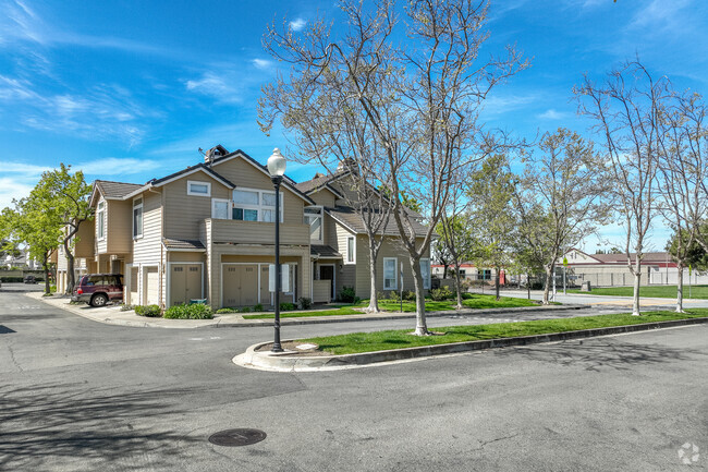 Entrada del edificio - Baypointe at Ardenwood