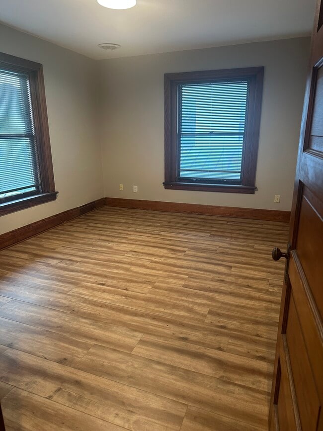 Building Photo - 118 Cocoa Ave
