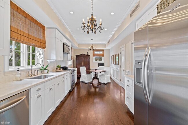 Foto del edificio - 5 br, 3.5 bath House - LAKEWOOD