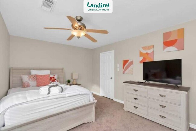 Foto del edificio - 13322 Hilltop Cir