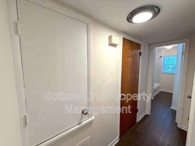 Foto del edificio - 4605 Coronado Dr