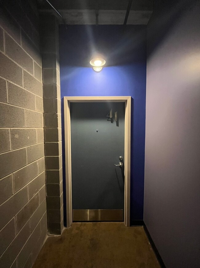 Photo - 201 Hull St Apartment