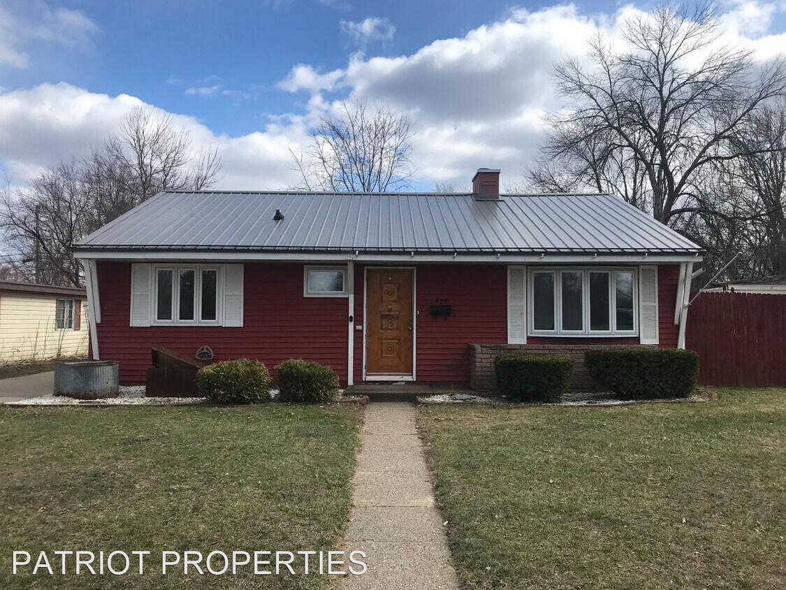 Primary Photo - 3 br, 1 bath House - 929 Lemonweir Pkwy