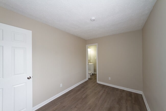 Foto del edificio - Completely remodeled 4 bed 1.5 bath in Perry Township