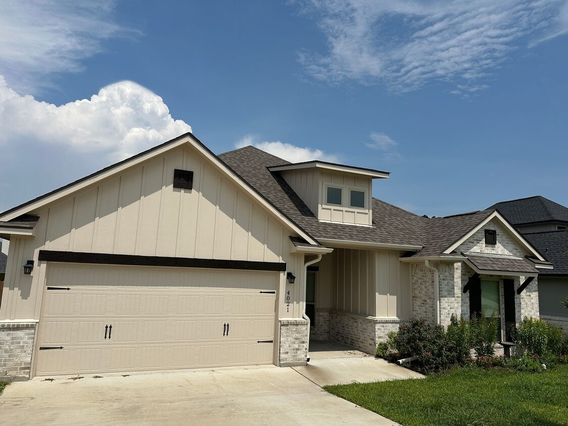 College Station - 3-bedroom, 2-bathroom, 2... - College Station - 3-bedroom, 2-bathroom, 2...