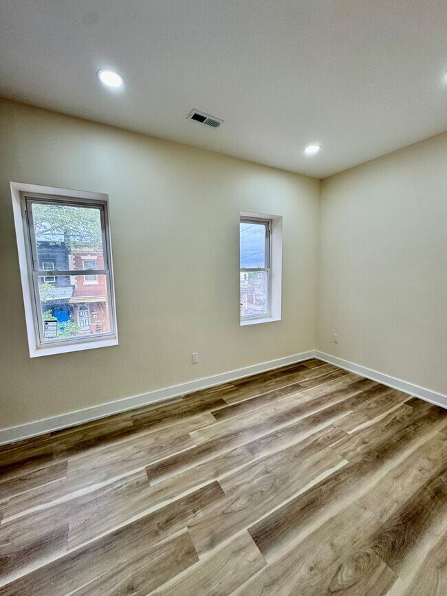 Foto del edificio - 4504 N Uber St
