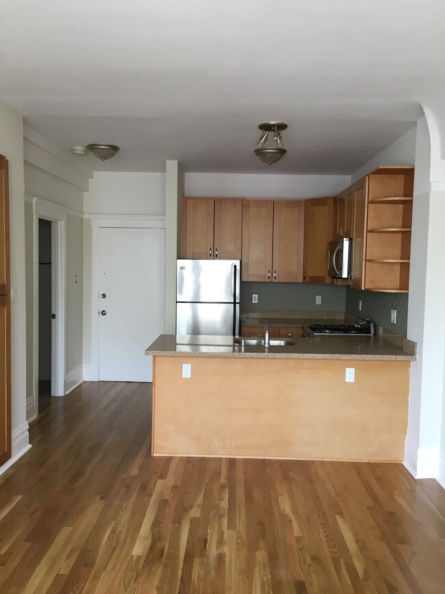 Foto del edificio - 745 Hyde St