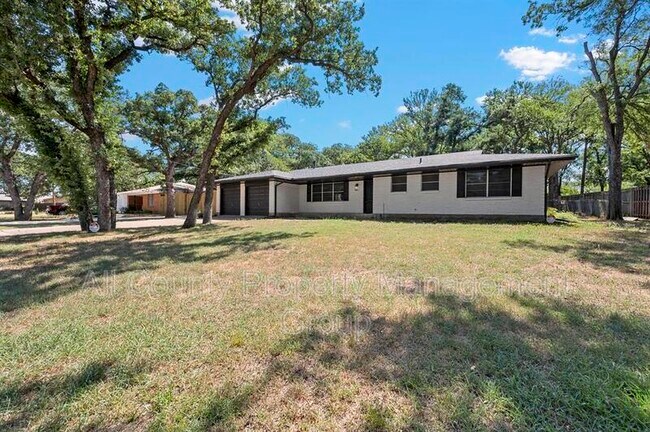 Building Photo - 1444 Cimarron Trail