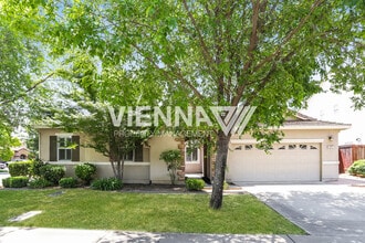 Building Photo - 1311 Green Ravine Dr