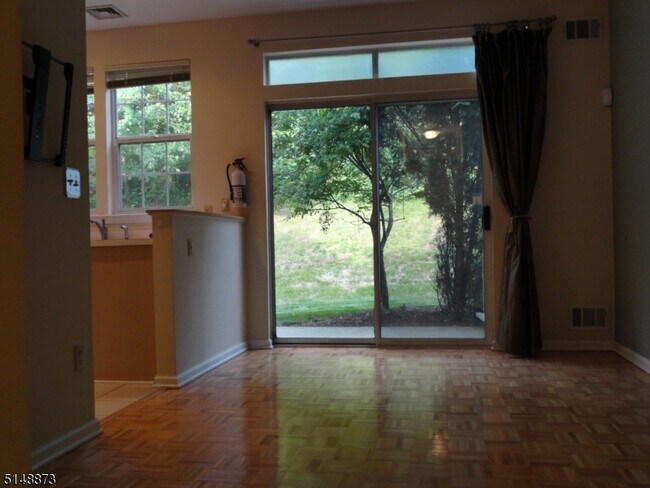 Foto del edificio - 78 Pheasant Brook Ct