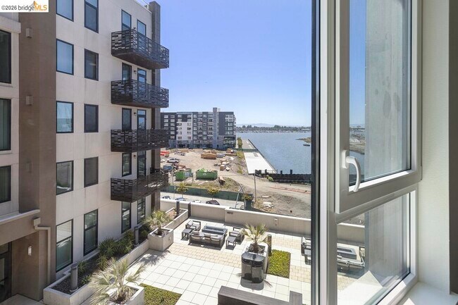 Foto del edificio - 260 Brooklyn Basin Wy