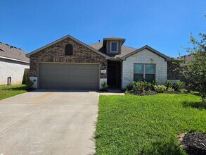 Building Photo - 20714 Southern Wds Blvd