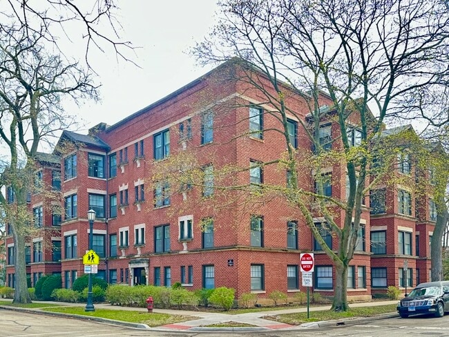 Building Photo - 943 Judson Ave