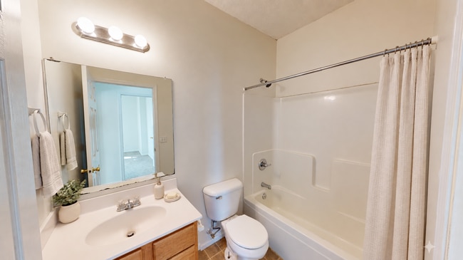 Building Photo - 3825 Marigold Dr