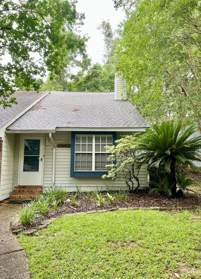 Building Photo - 3011 Richview Park Cir S
