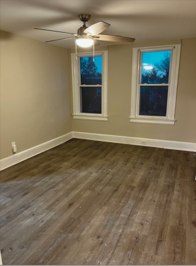 Building Photo - Bright Hill East 1BR — Washer/Dryer, Metro Access & Move-In Ready Comfort!