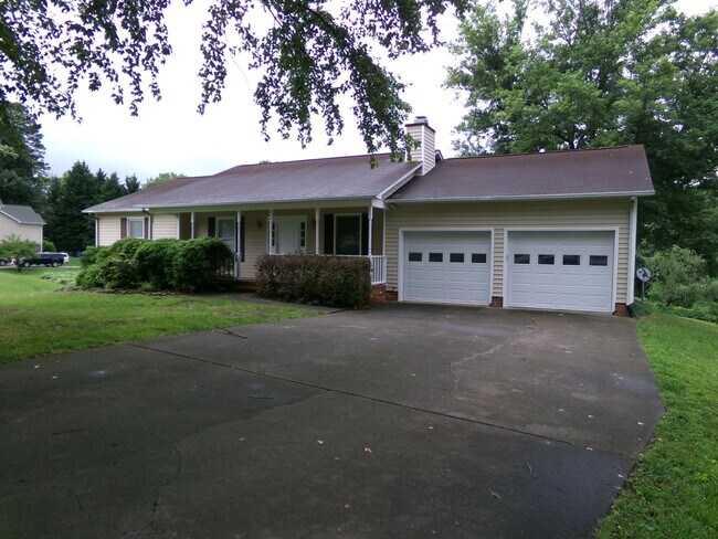 Building Photo - Kernersville Location