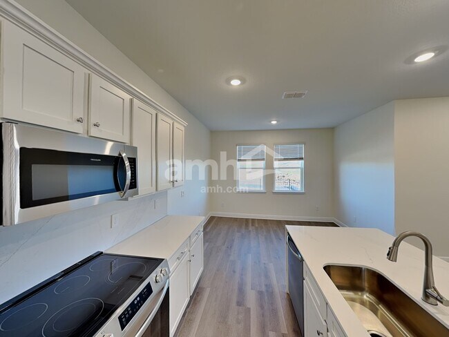 Foto del edificio - 6006 Sycamore Pl St