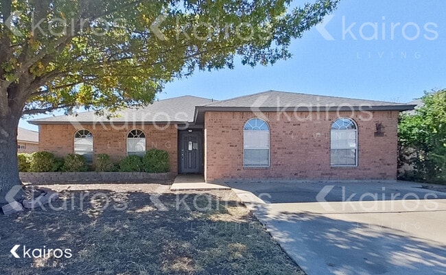 Building Photo - 3410 Basset Dr