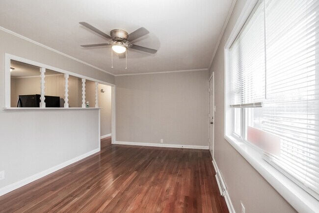 Foto del edificio - 2635 Skyland Dr