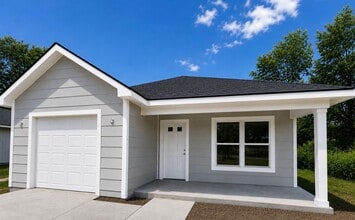 Building Photo - 1617 Green Valley Cir
