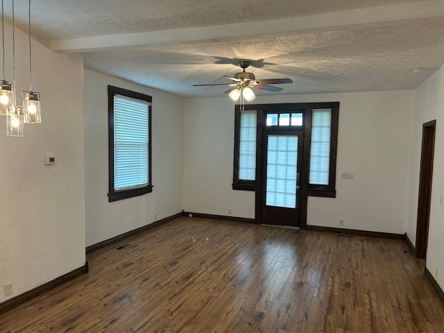 Living/Dining - 511 E Old Andrew Johnson Hwy