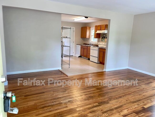 Photo - 430 Potter St House