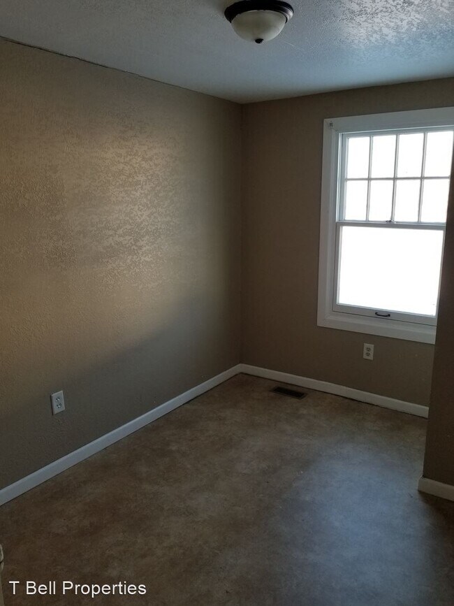 Building Photo - 3 br, 1 bath House - 312 N. Todds Ferry Rd.