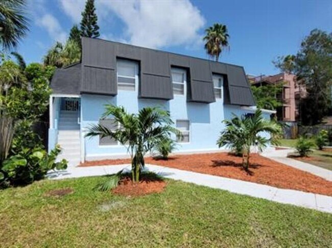 Foto del edificio - 14125 Palm St