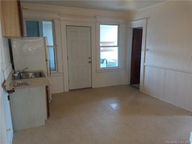Foto del edificio - 206-208 Lounsbury St