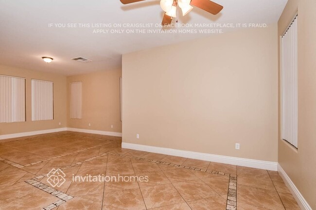 Building Photo - 2400 Boca River Dr