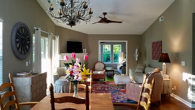 Foto del edificio - 4404 Wood Duck Way