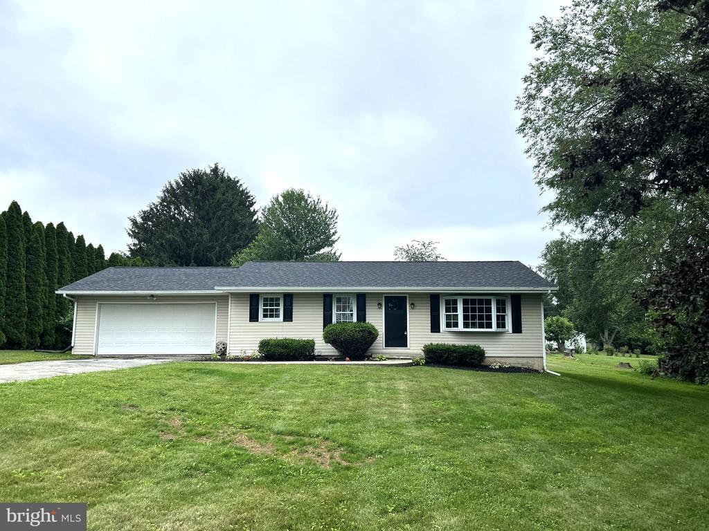 Foto principal - 306 N Sandy Hill Rd