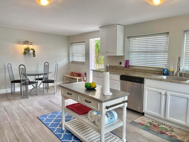 Foto del edificio - 129 SW Hideaway Pl