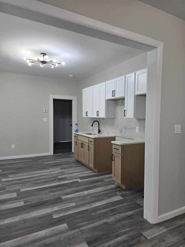 Building Photo - 72 Highland Ave Building Photo - 72 Highland Ave