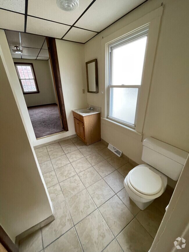 New Apartments under 2,000 in New Kensington PA 2 Rentals