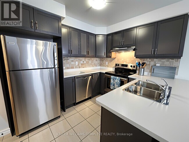 Building Photo - 518 Buckeye Ct