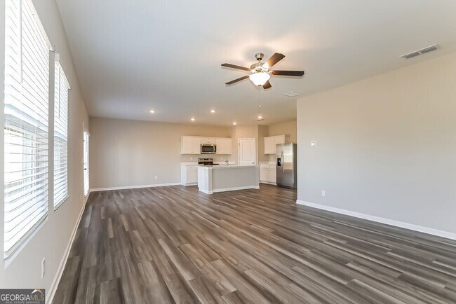 Building Photo - 117 Bentwater Wy