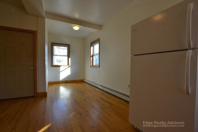 Foto del edificio - 46 Gardner St