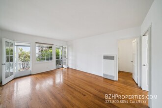 Building Photo - 12027 Albers St