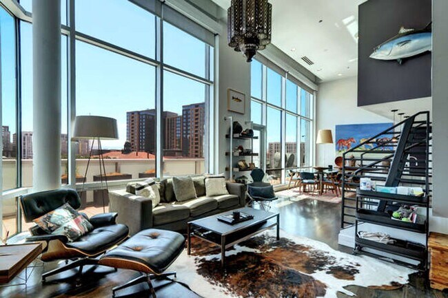 Foto del edificio - Denver Art Museum Penthouse Available NOW!!