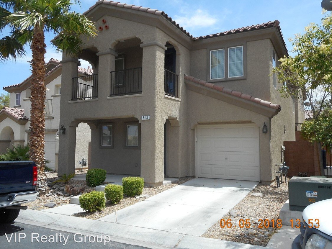 3 br, 2.5 bath House 513 BRINKBURN POINT House Rental in Las Vegas