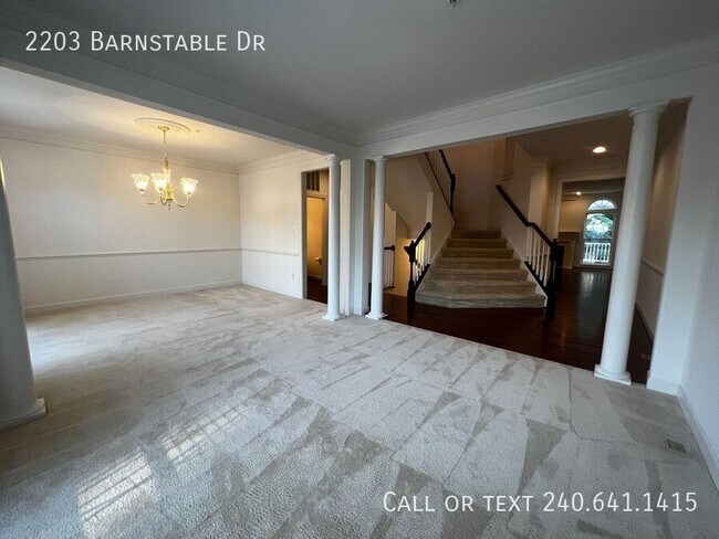 Foto del edificio - 2203 Barnstable Dr