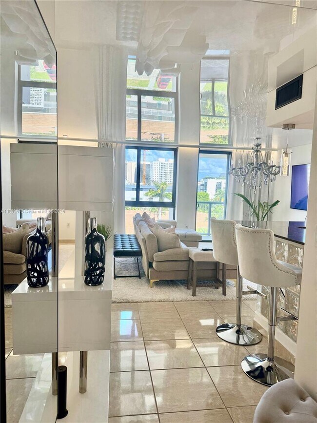 Foto del edificio - 9800 W Bay Harbor Dr