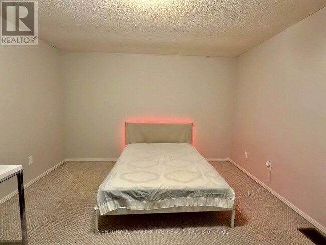 Building Photo - 1330 Trowbridge Dr