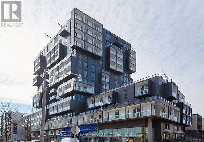 Building Photo - 80 Vanauley St