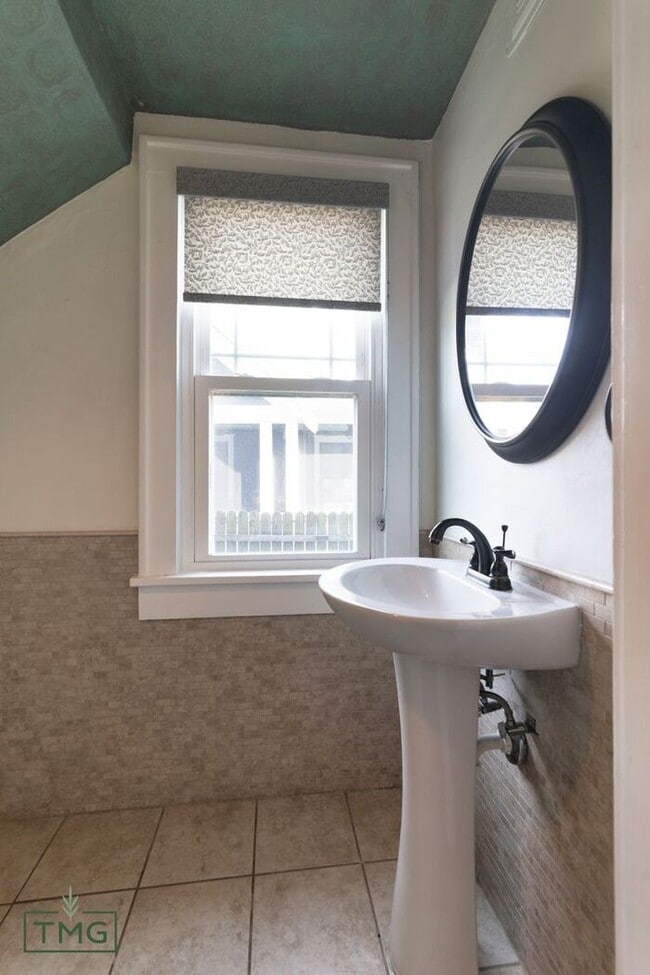 Foto del edificio - Remodeled 1930s Tulsa Home with 4 Beds, 3.5 Baths + Incredible Character