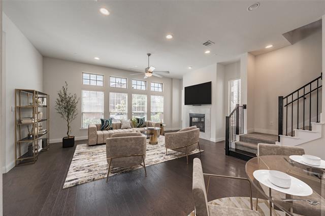 Foto del edificio - 8075 Sunflower Ln